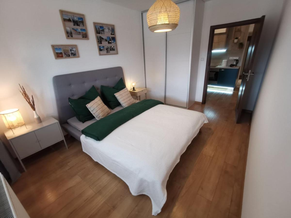 Veľký Slavkov Apartman Pri Lese מראה חיצוני תמונה